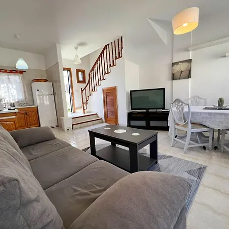 Los Halcones Bravo's House Apartment Chayofa