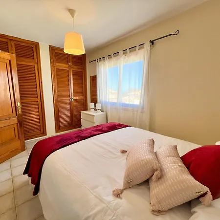 Los Halcones Bravo's House Apartmán Chayofa